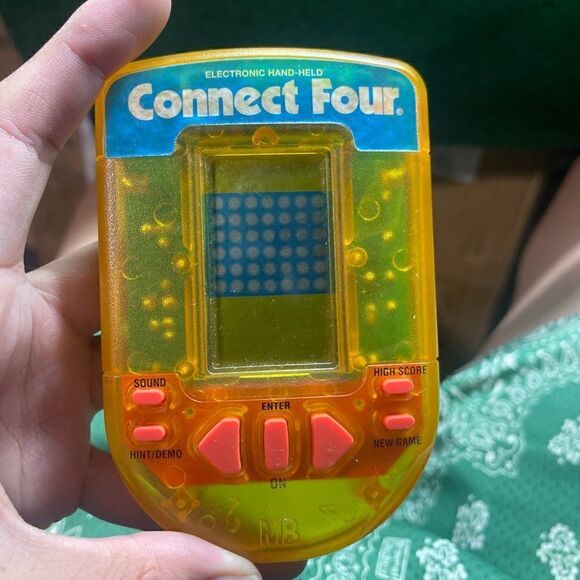 Vintage Connect Four Electronic Hand-held Video Game 1995 Works - Picture 3 of 3